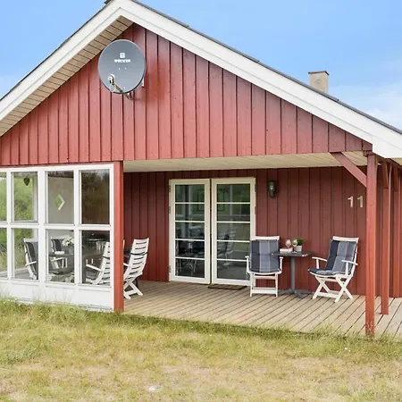 With Open South-facing Terrace And Beautiful View *