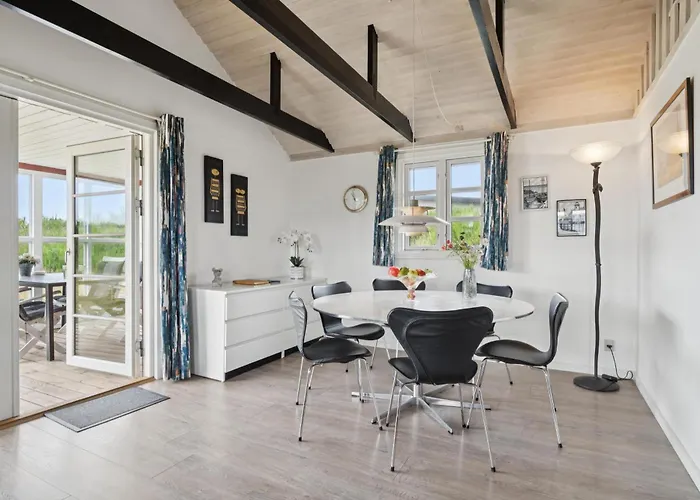 Сasa de vacaciones With Open South-facing Terrace And Beautiful View